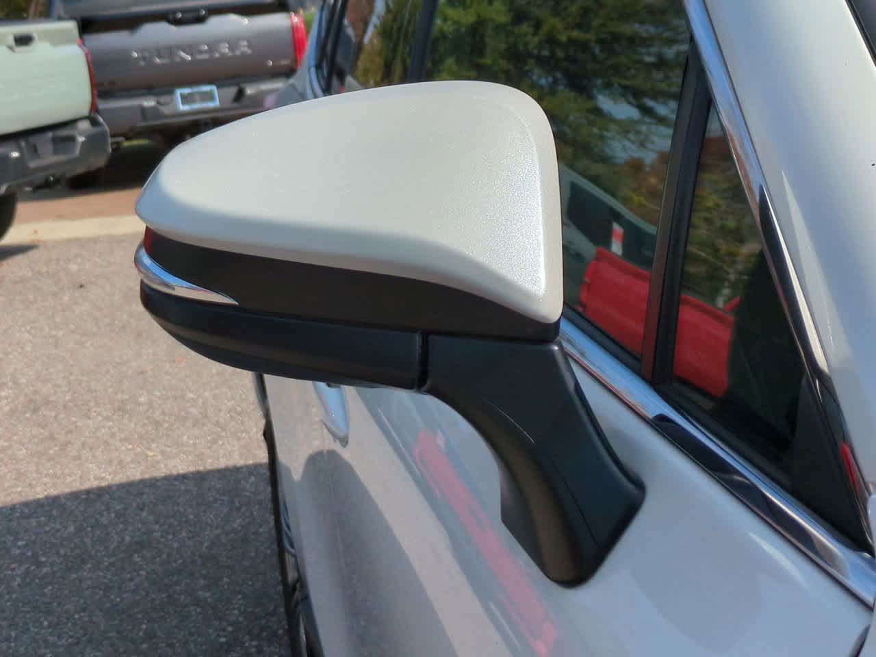 Thumbnail: 2021 Toyota Venza - 12