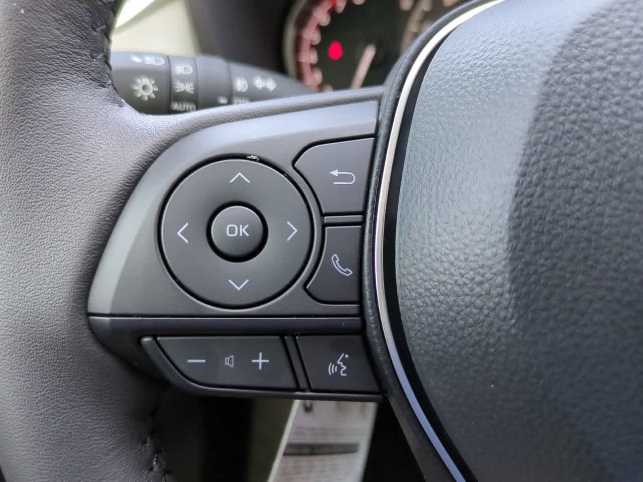 Thumbnail: 2025 Toyota RAV4 - 24