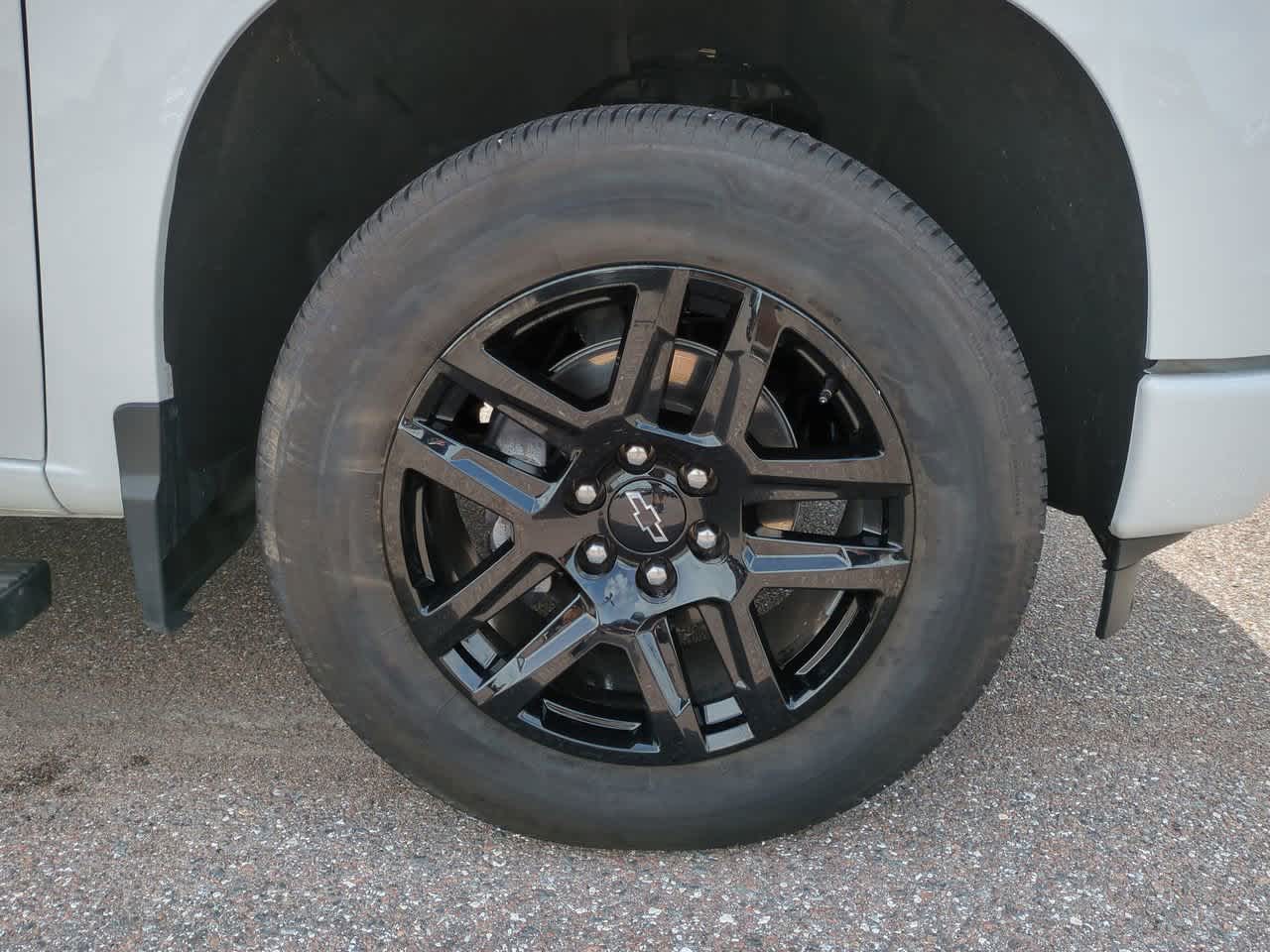 2024 Chevrolet Silverado 1500 Custom 11