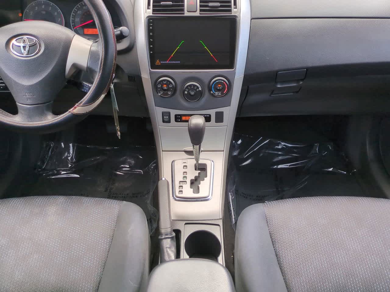 Thumbnail: 2010 Toyota Corolla - 18