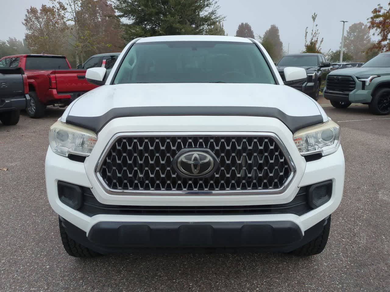 Thumbnail: 2016 Toyota Tacoma - 9