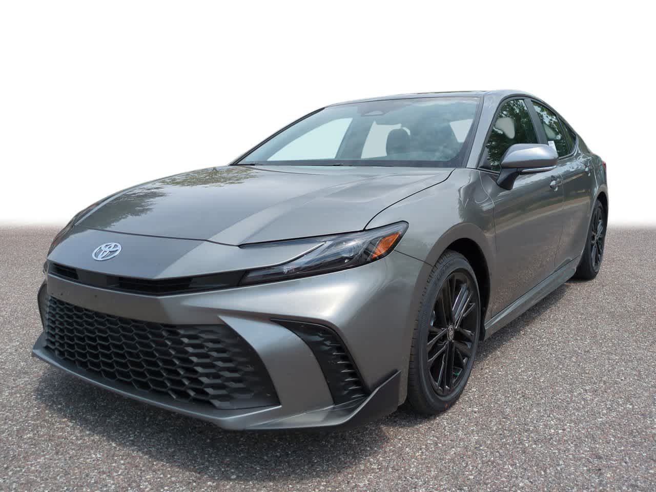 2026 Toyota Camry SE Hybrid's photo