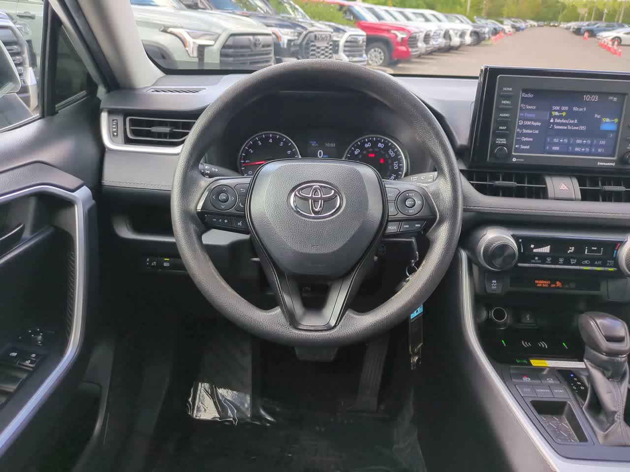 Thumbnail: 2022 Toyota RAV4 - 15