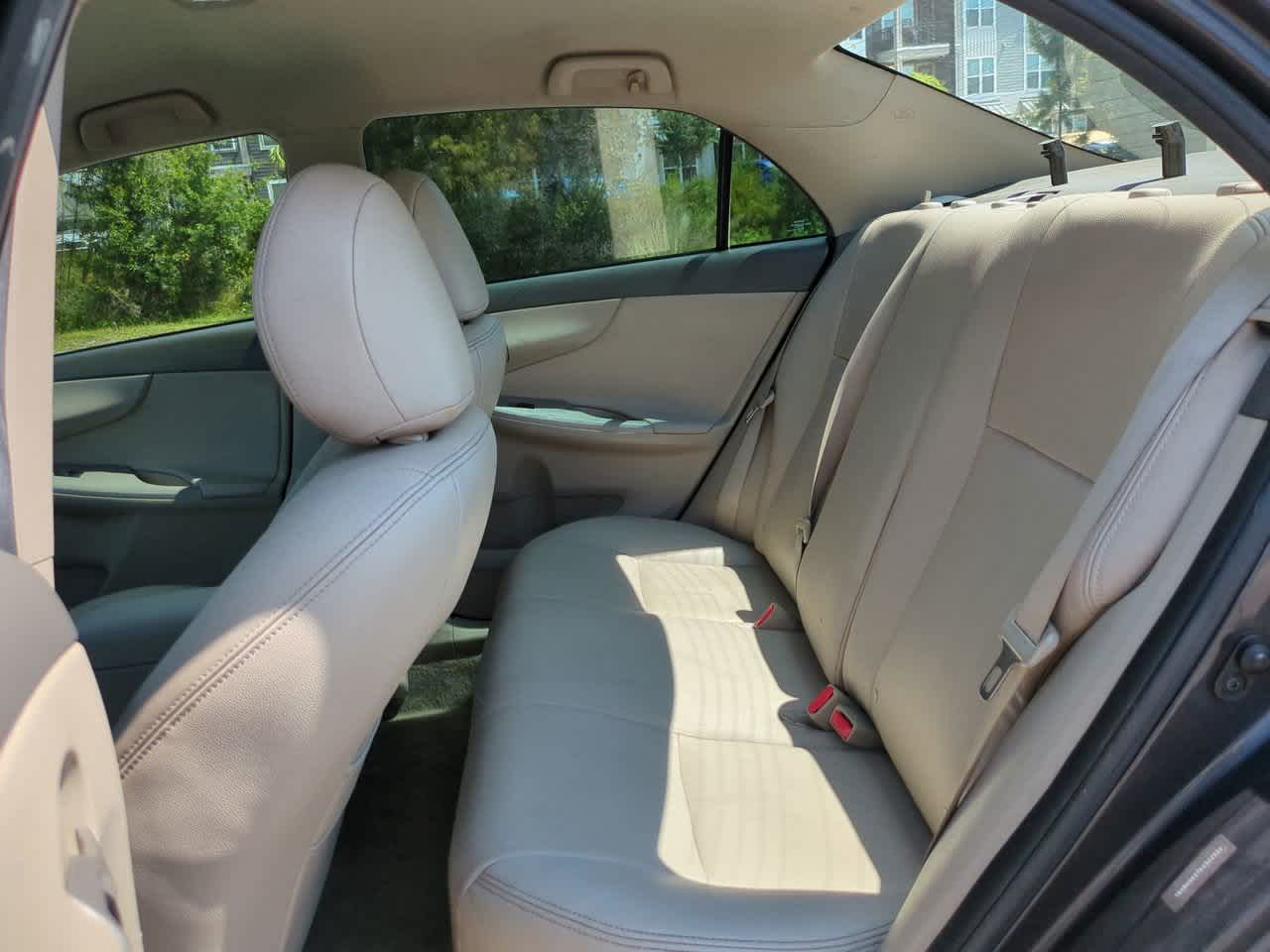 Thumbnail: 2010 Toyota Corolla - 13
