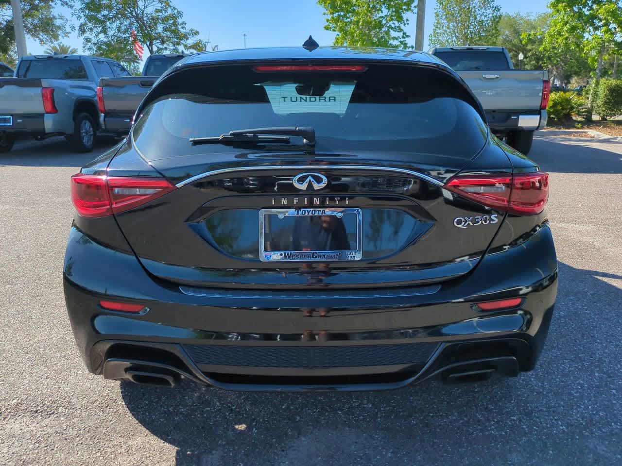 Thumbnail: 2017 INFINITI QX30 - 5