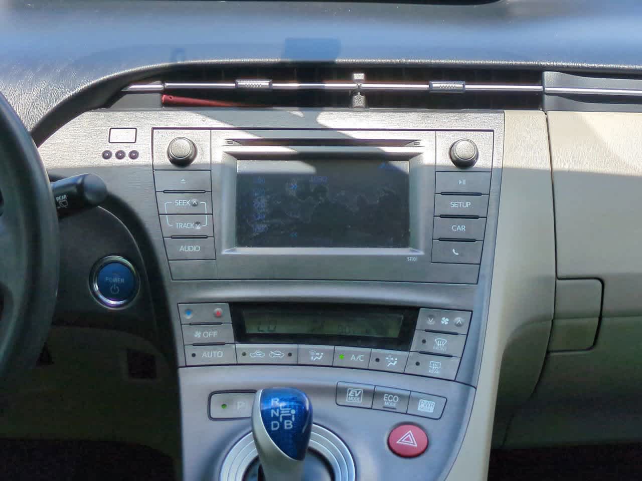 Thumbnail: 2012 Toyota Prius - 17
