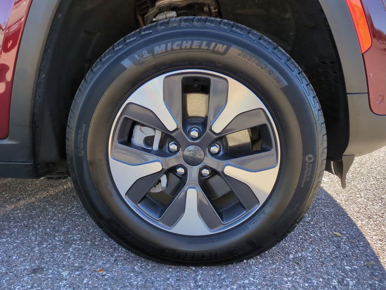 Thumbnail: 2022 Jeep Grand Cherokee - 11