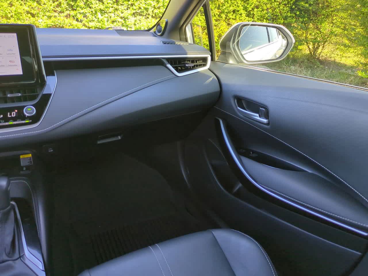 Thumbnail: 2025 Toyota Corolla - 16