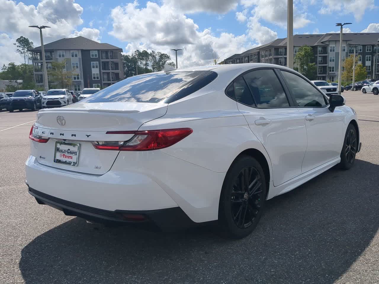 2025 Toyota Camry SE 6