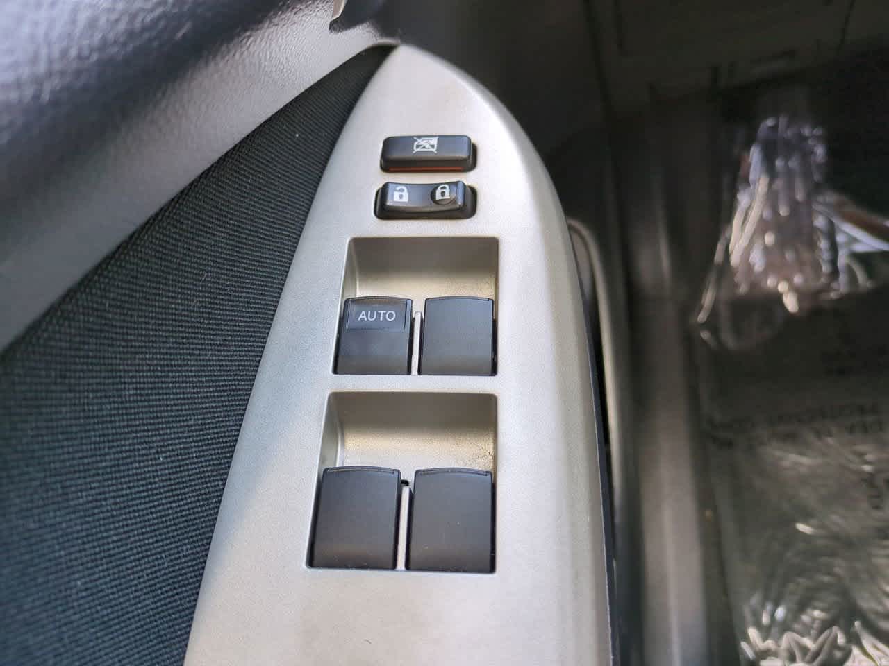 Thumbnail: 2012 Toyota Corolla - 19