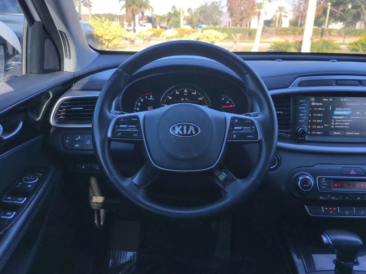 Thumbnail: 2019 Kia Sorento - 15