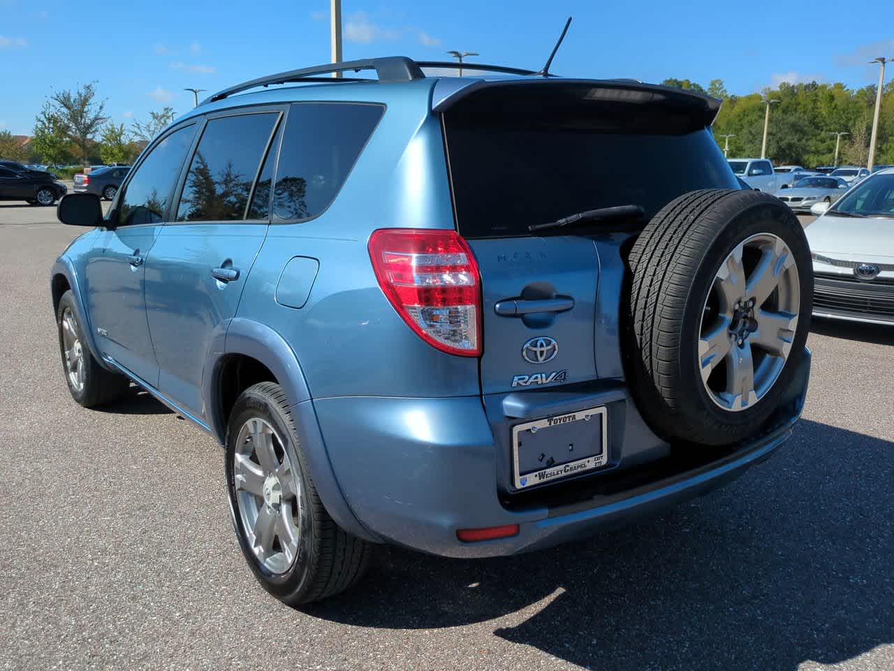 Thumbnail: 2011 Toyota RAV4 - 4