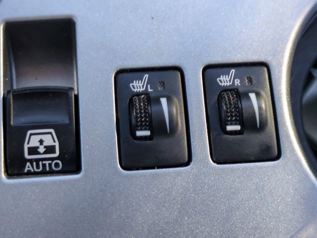 Thumbnail: 2012 Toyota 4Runner - 22