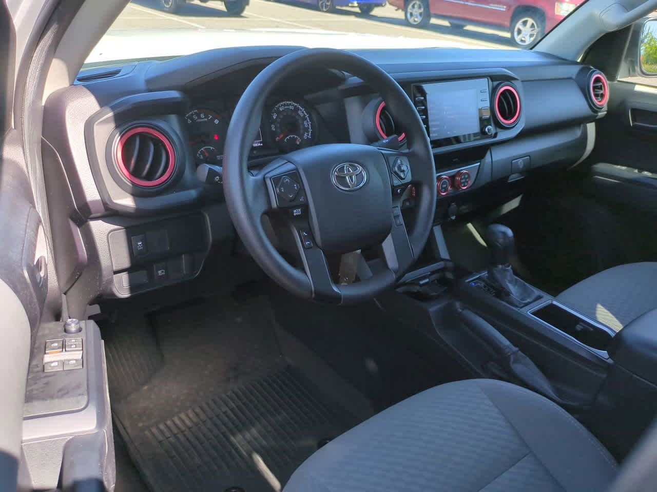 Thumbnail: 2022 Toyota Tacoma - 14