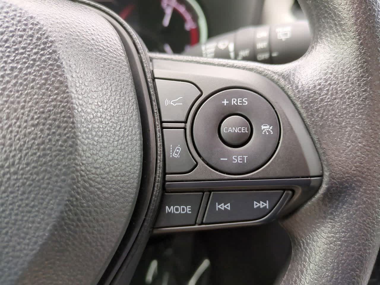 Thumbnail: 2025 Toyota RAV4 - 24