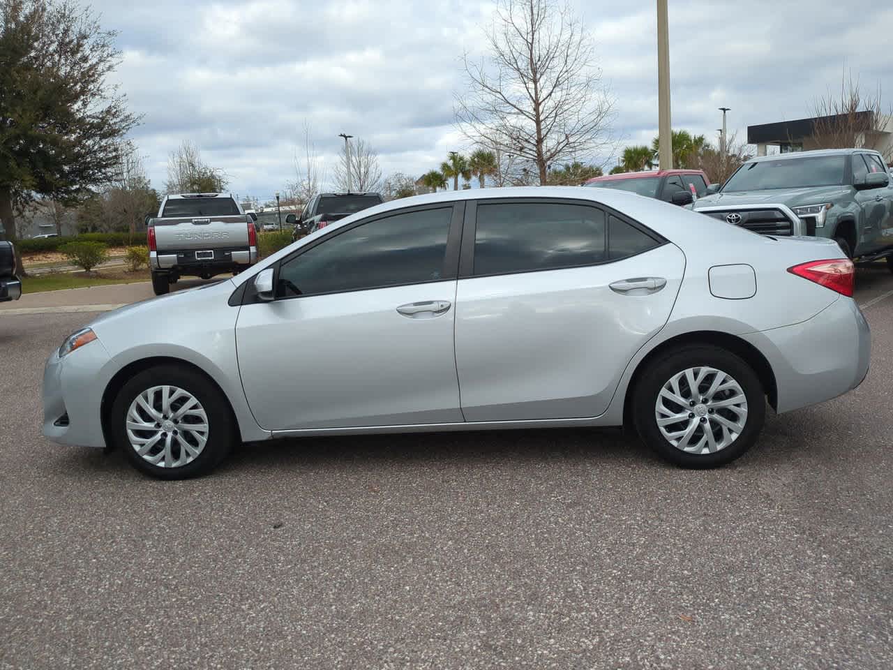 Thumbnail: 2017 Toyota Corolla - 3