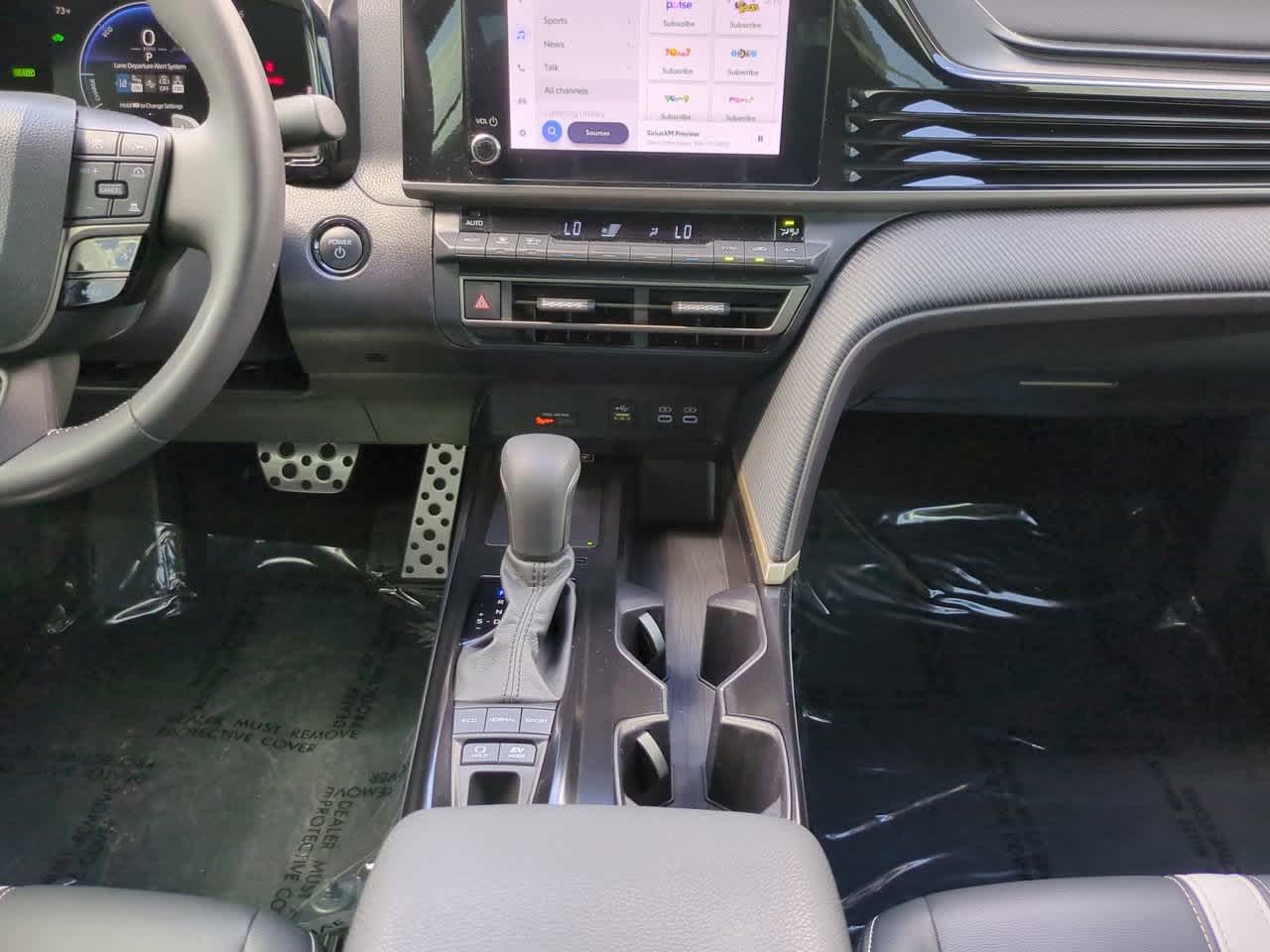 Thumbnail: 2025 Toyota Camry - 18