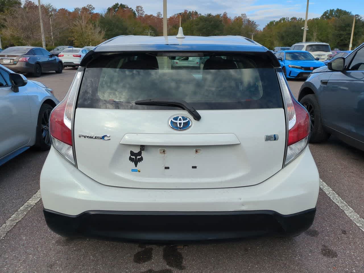 Thumbnail: 2017 Toyota Prius c - 4