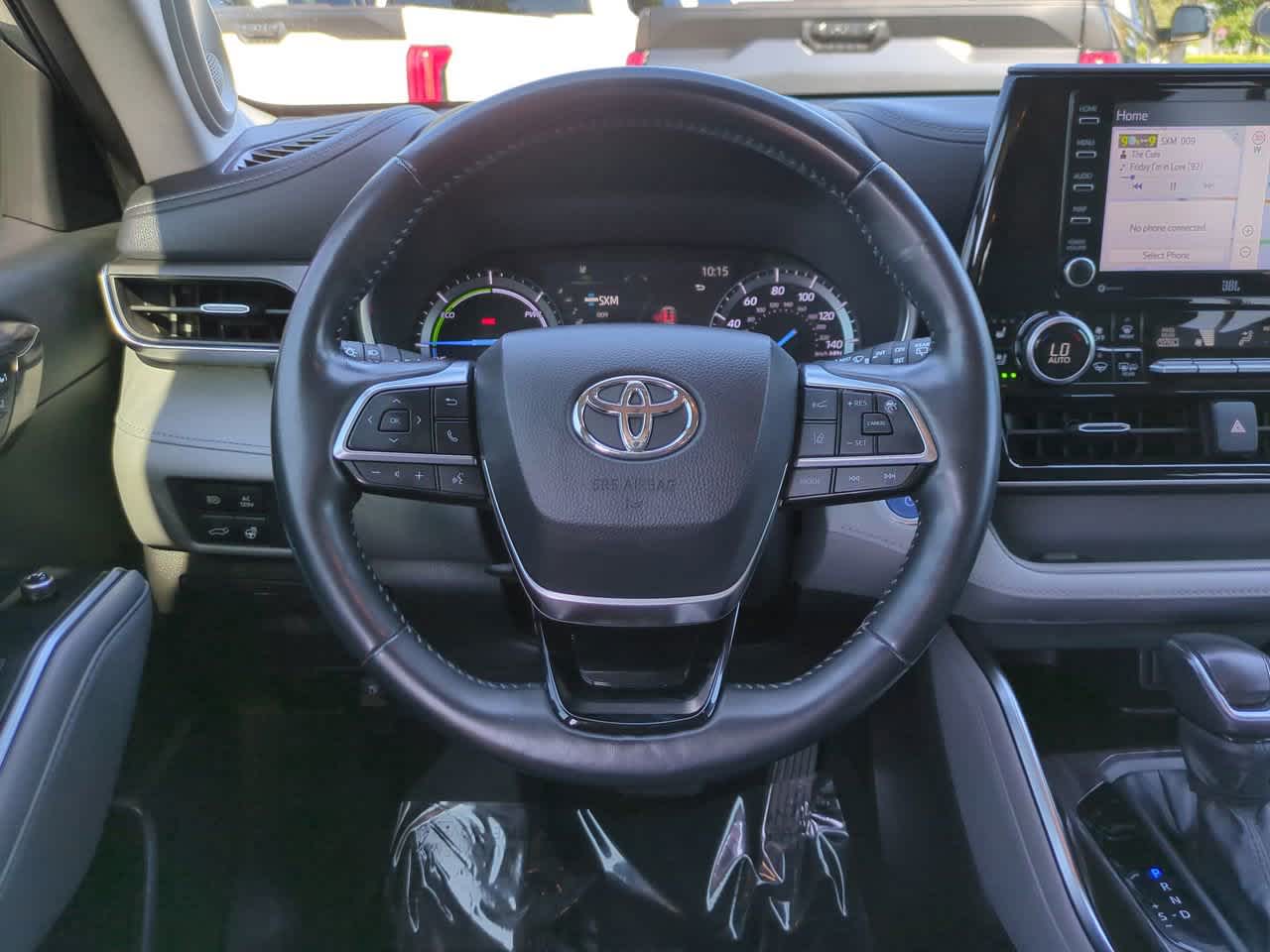 Thumbnail: 2021 Toyota Highlander - 16