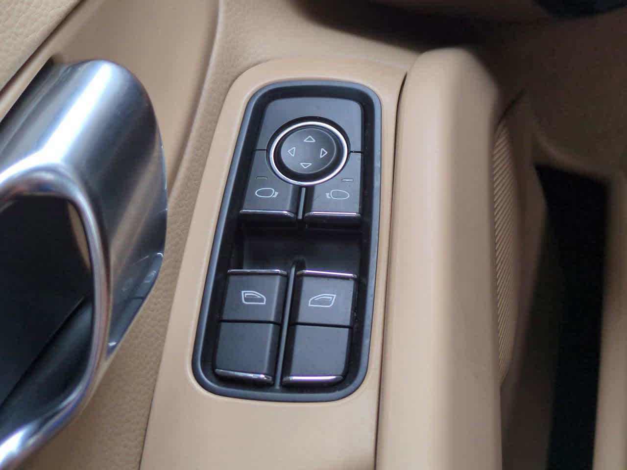 Thumbnail: 2013 Porsche Boxster - 18