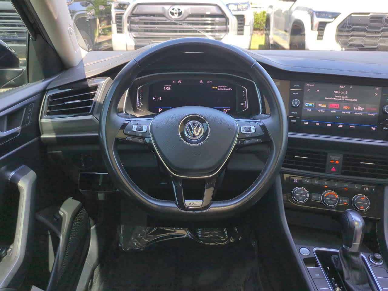 Thumbnail: 2019 Volkswagen Jetta - 15