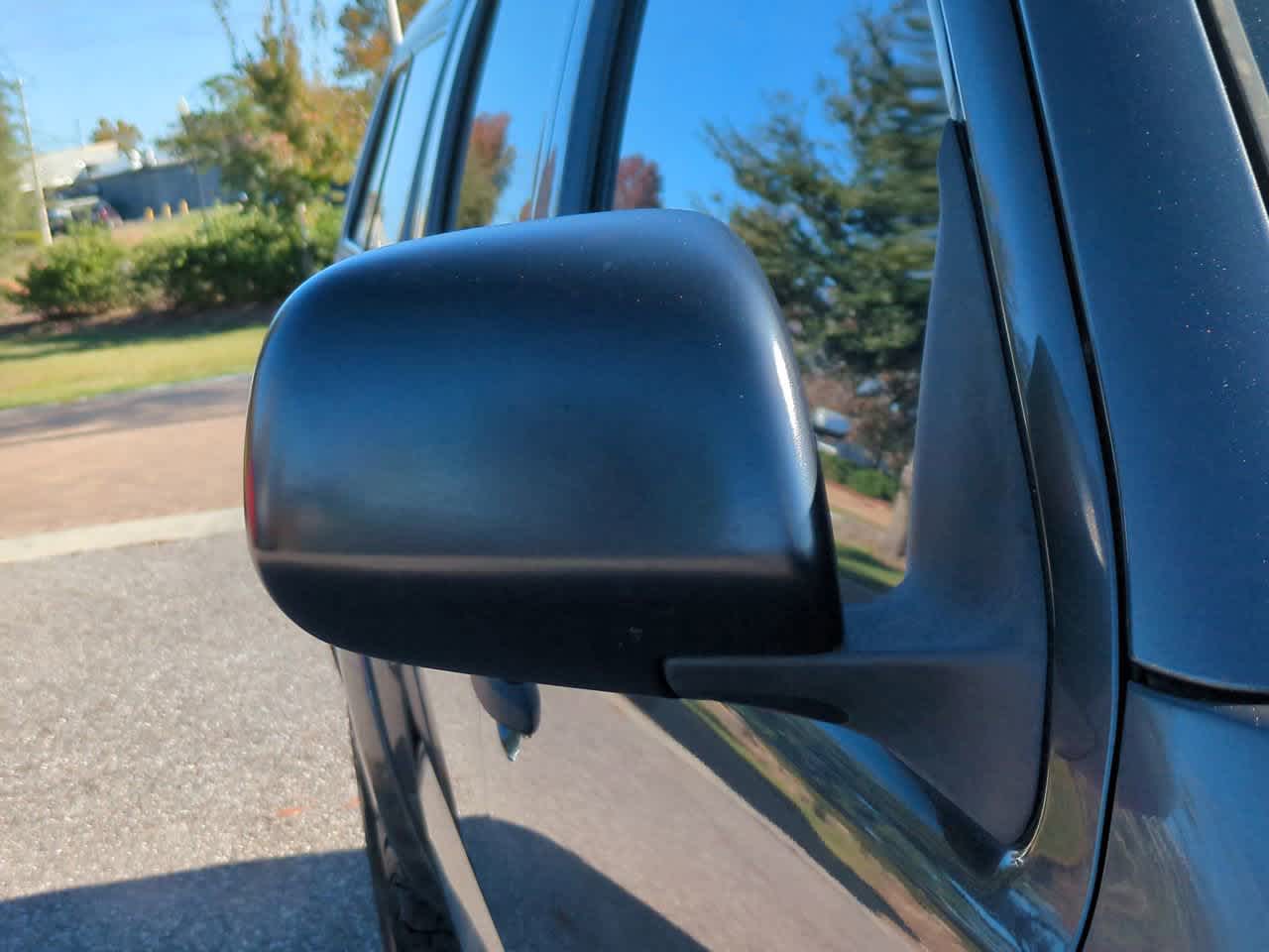 Thumbnail: 2010 Toyota Tacoma - 12