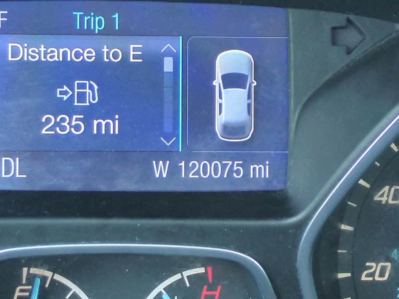 Thumbnail: 2014 Ford Focus - 23