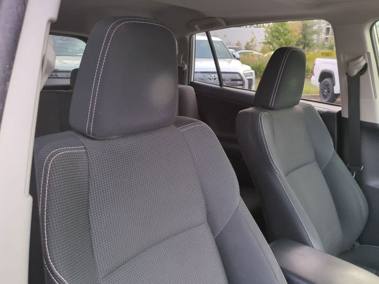 Thumbnail: 2018 Toyota RAV4 - 7