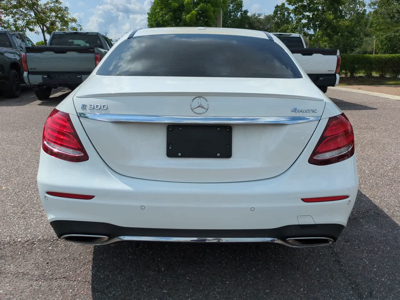 Thumbnail: 2017 Mercedes-Benz E-Class - 5