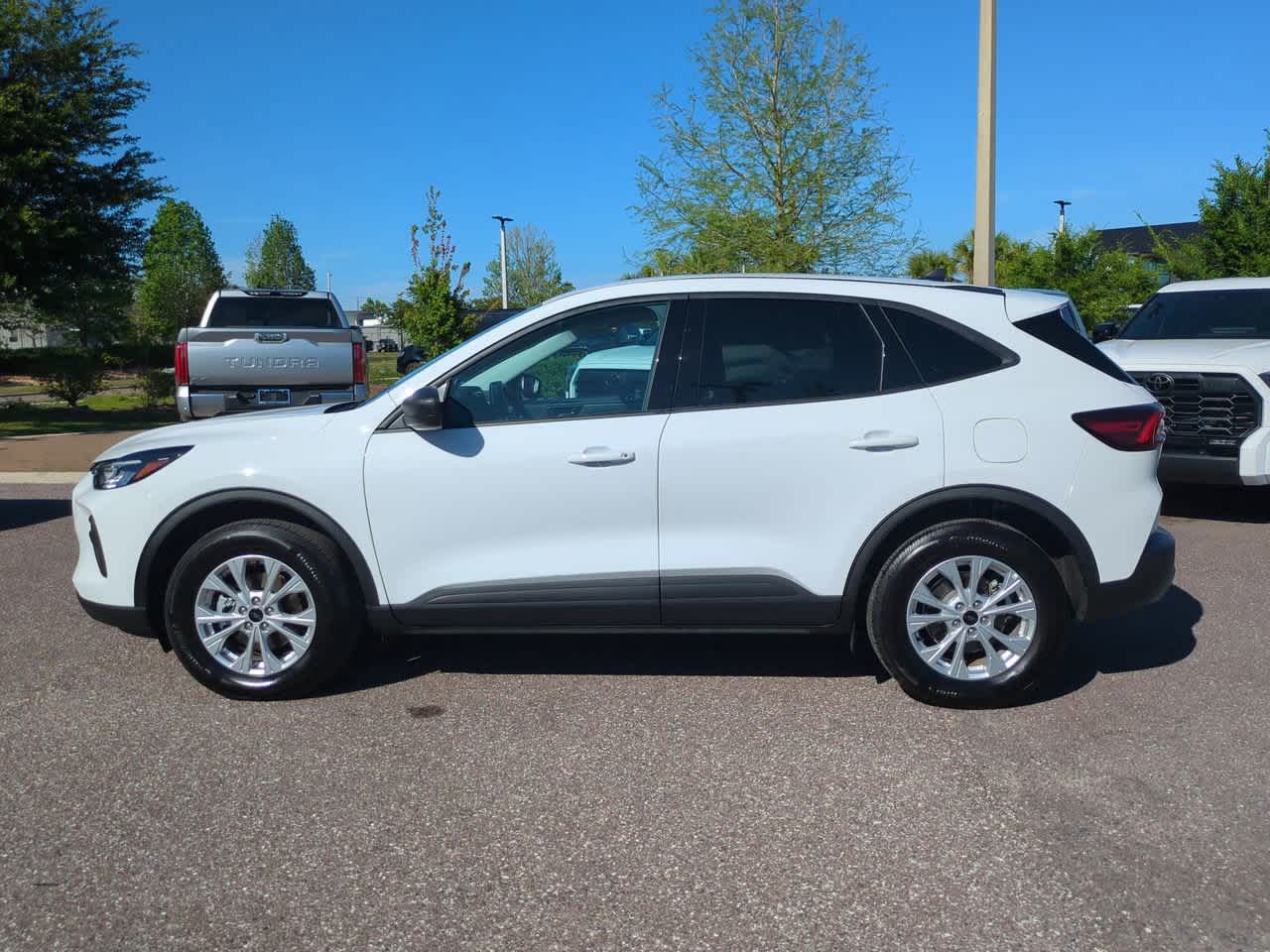 Thumbnail: 2025 Ford Escape - 3