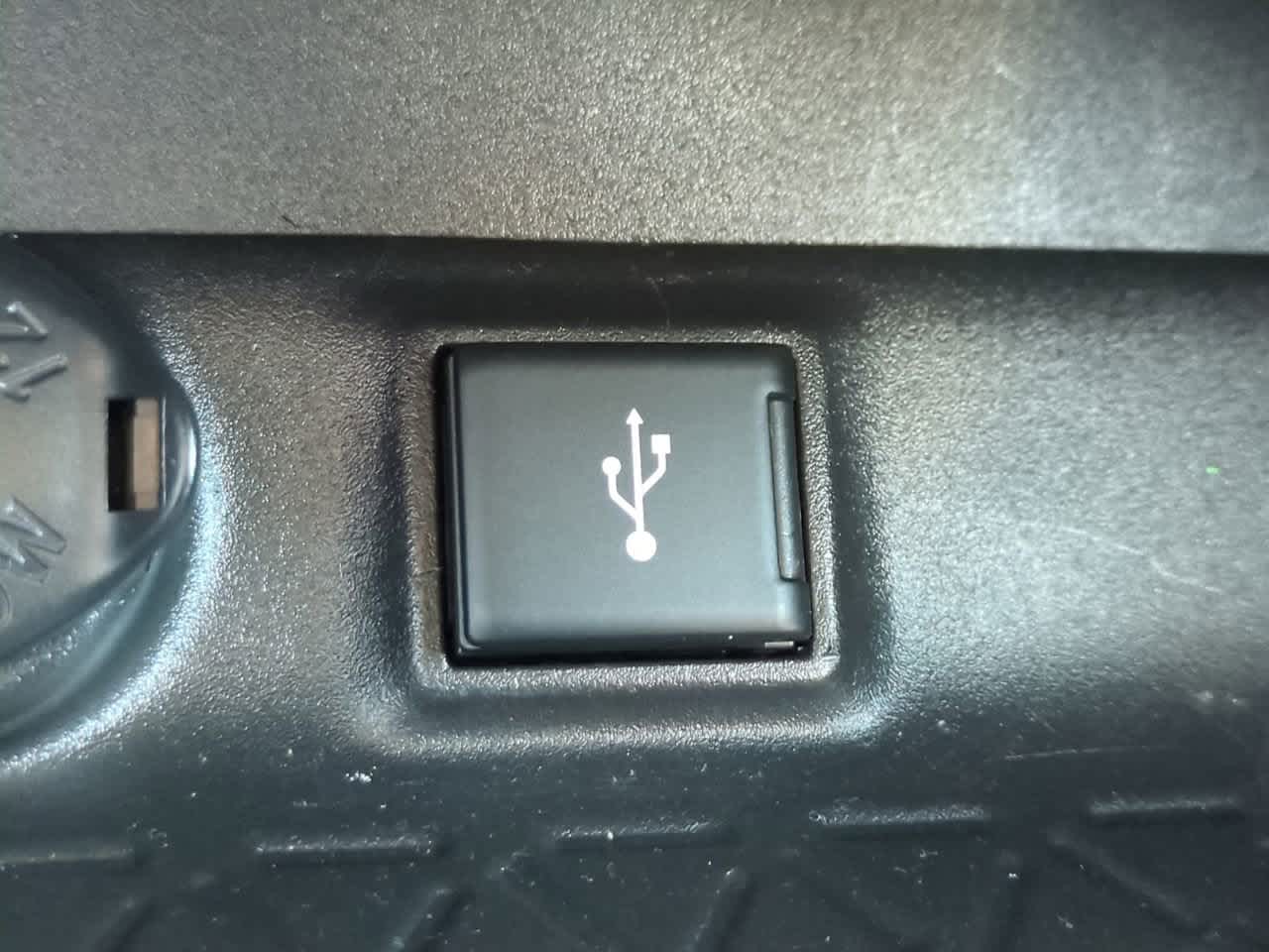 Thumbnail: 2021 Toyota RAV4 - 19