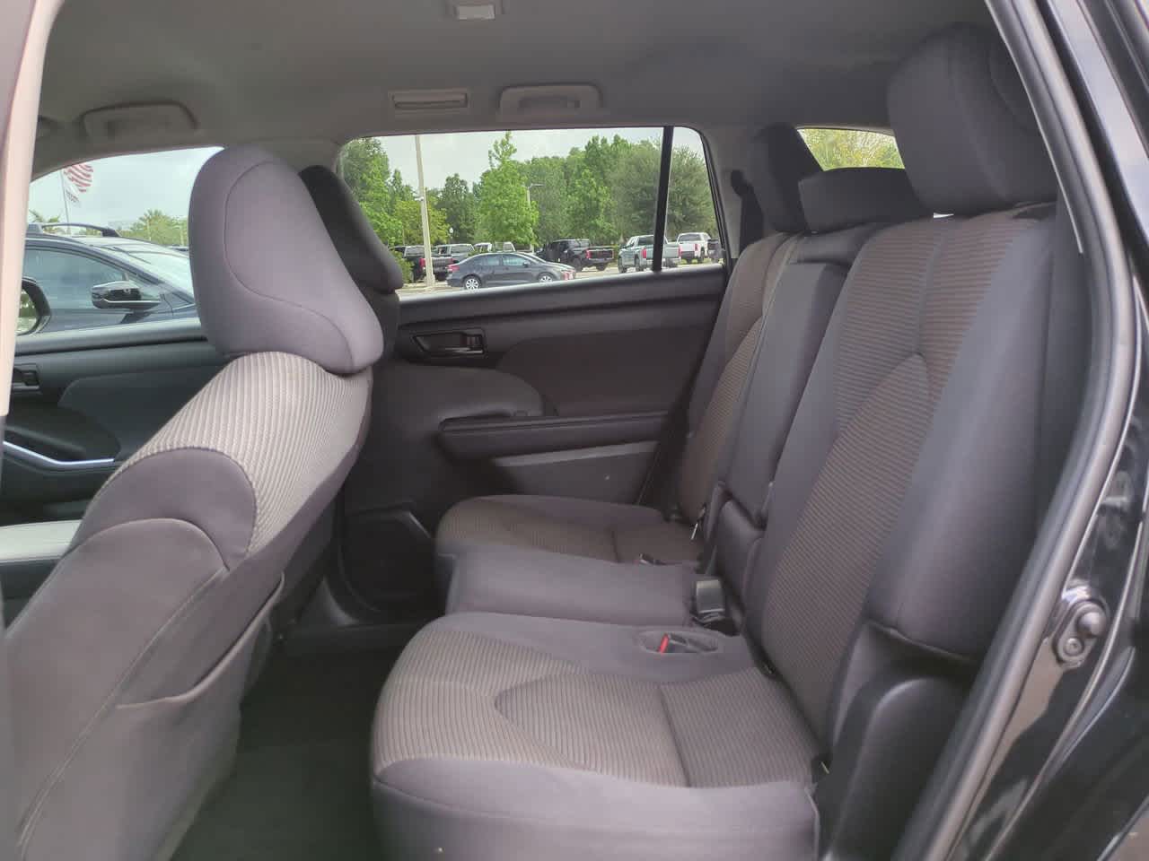 Thumbnail: 2021 Toyota Highlander - 14