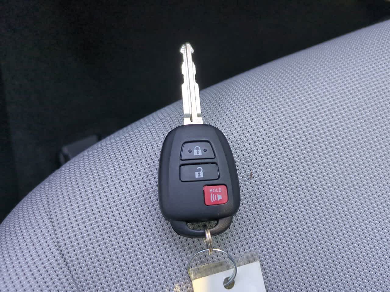 Thumbnail: 2026 Toyota Corolla Cross - 25