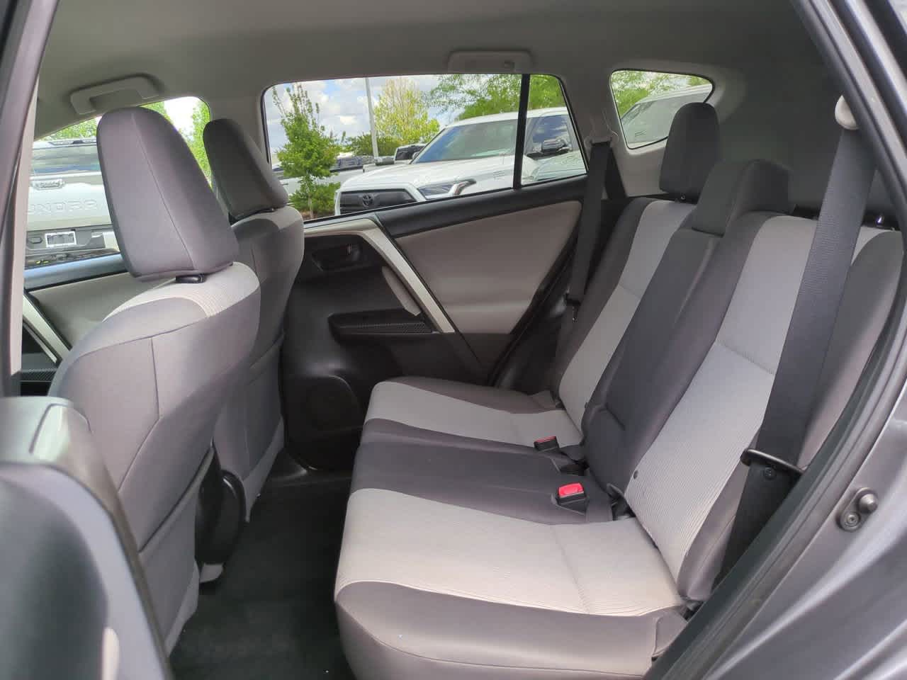 Thumbnail: 2014 Toyota RAV4 - 13