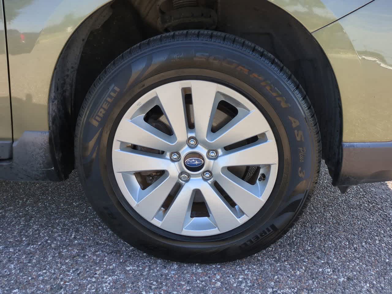 Thumbnail: 2017 Subaru Outback - 11