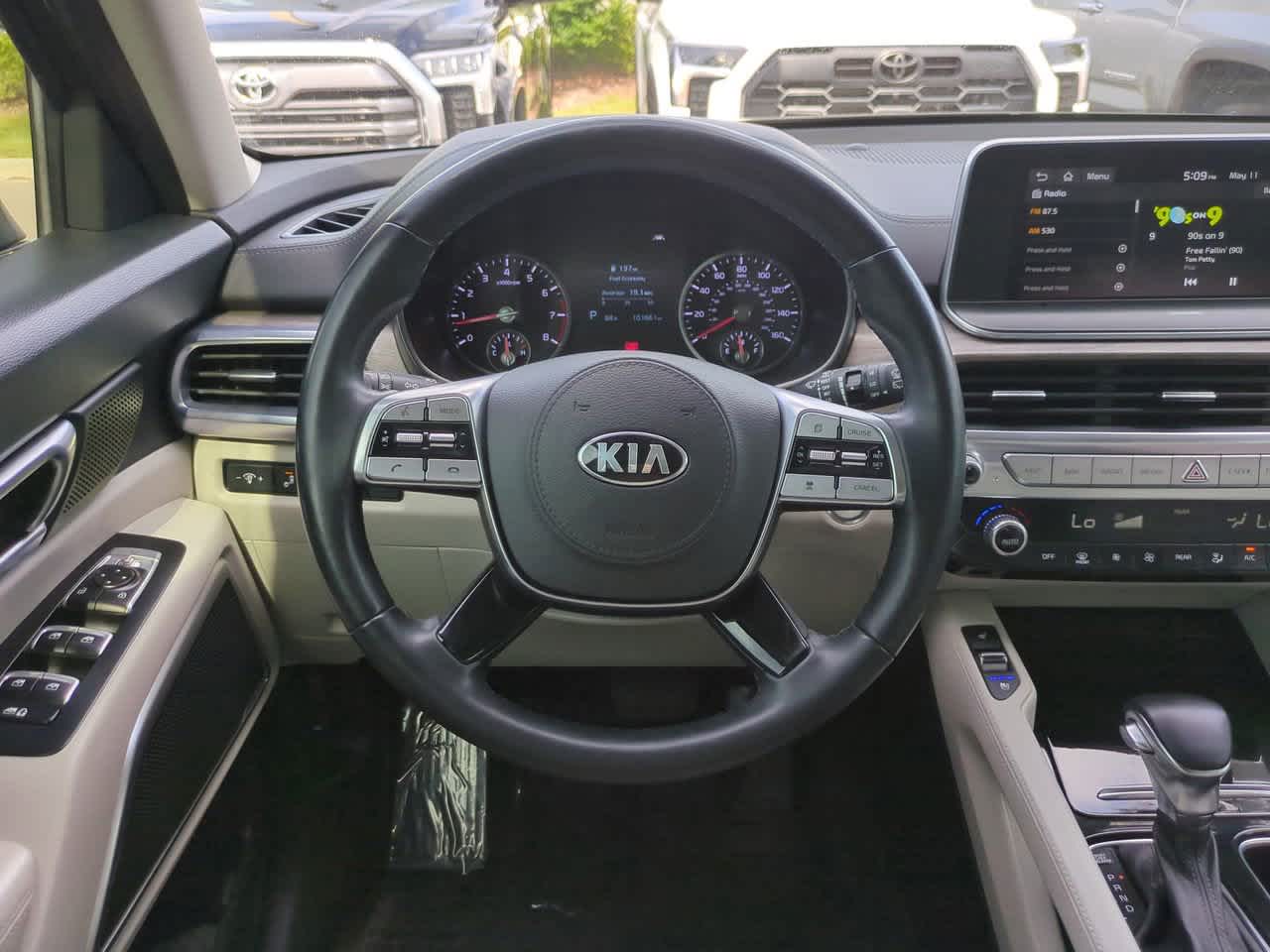 Thumbnail: 2020 Kia Telluride - 16