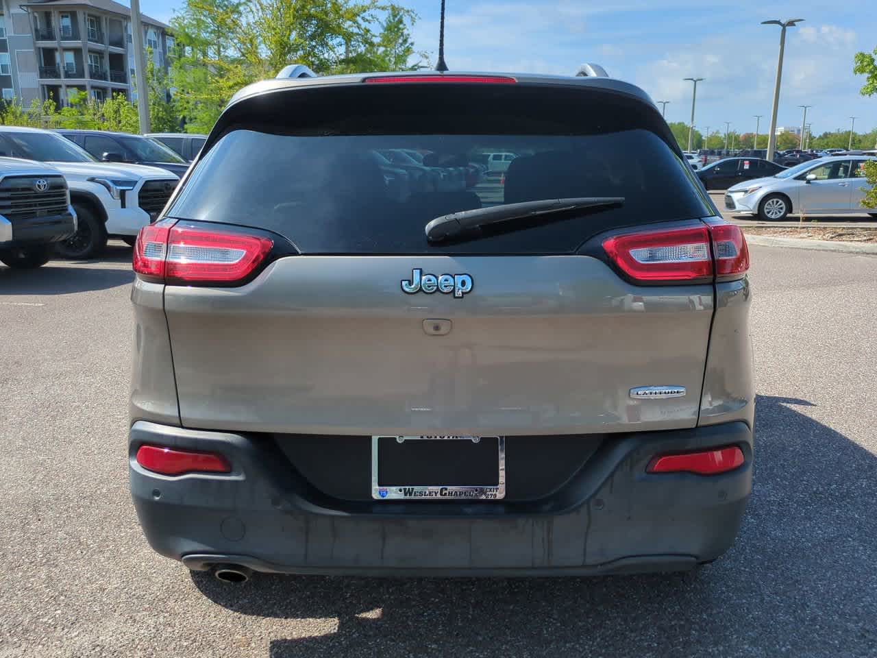Thumbnail: 2017 Jeep Cherokee - 5