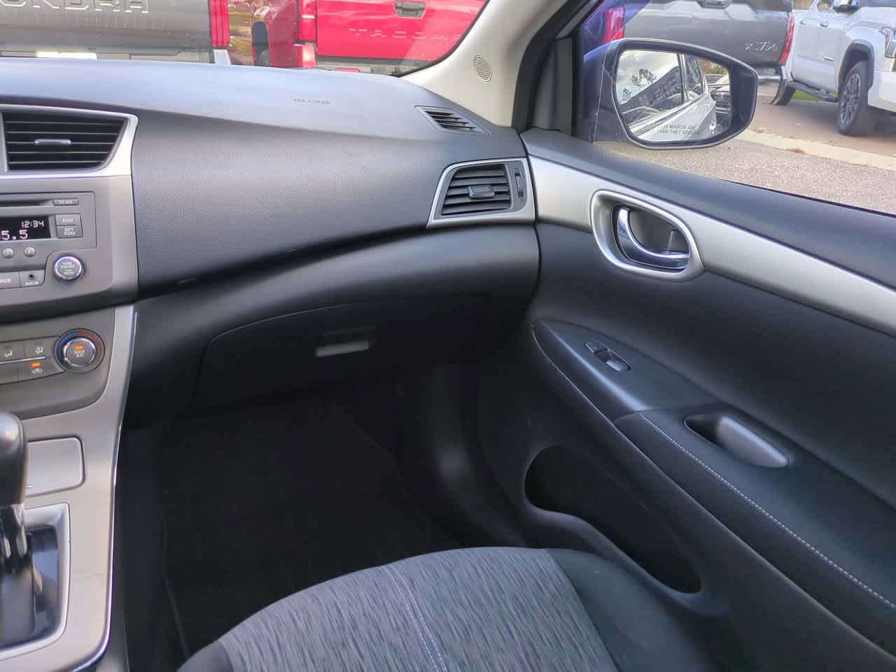 Thumbnail: 2014 Nissan Sentra - 16