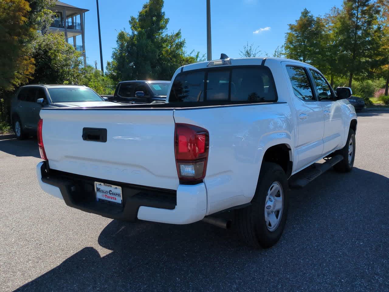 Thumbnail: 2022 Toyota Tacoma - 6