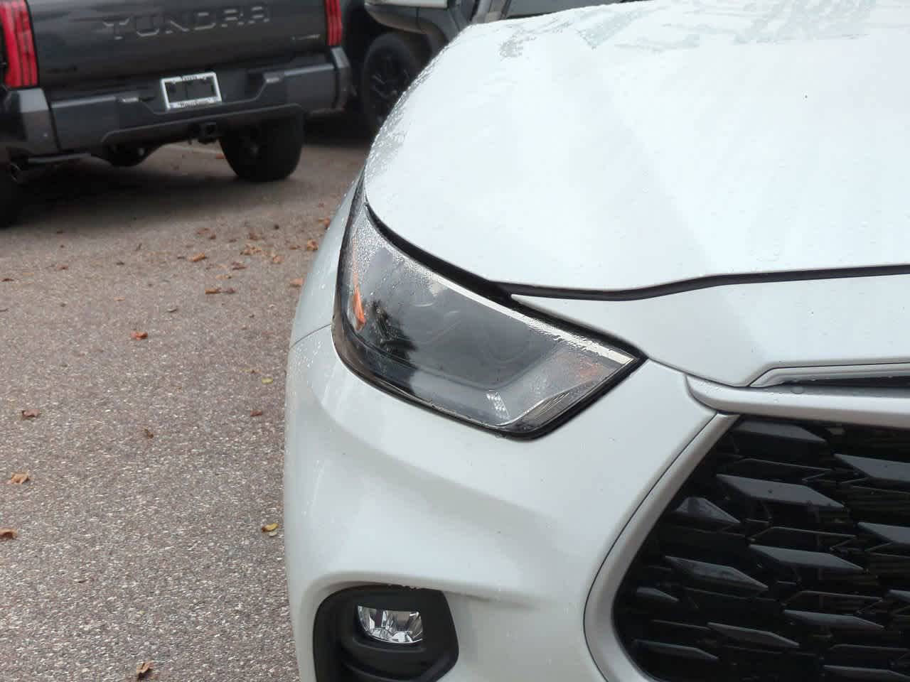 Thumbnail: 2023 Toyota Highlander - 10