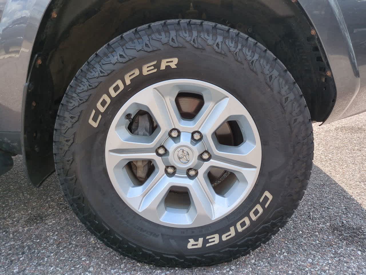 Thumbnail: 2022 Toyota 4Runner - 11