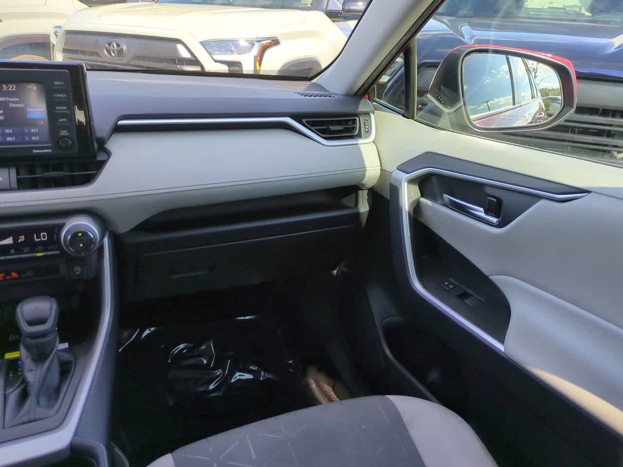 Thumbnail: 2021 Toyota RAV4 - 16