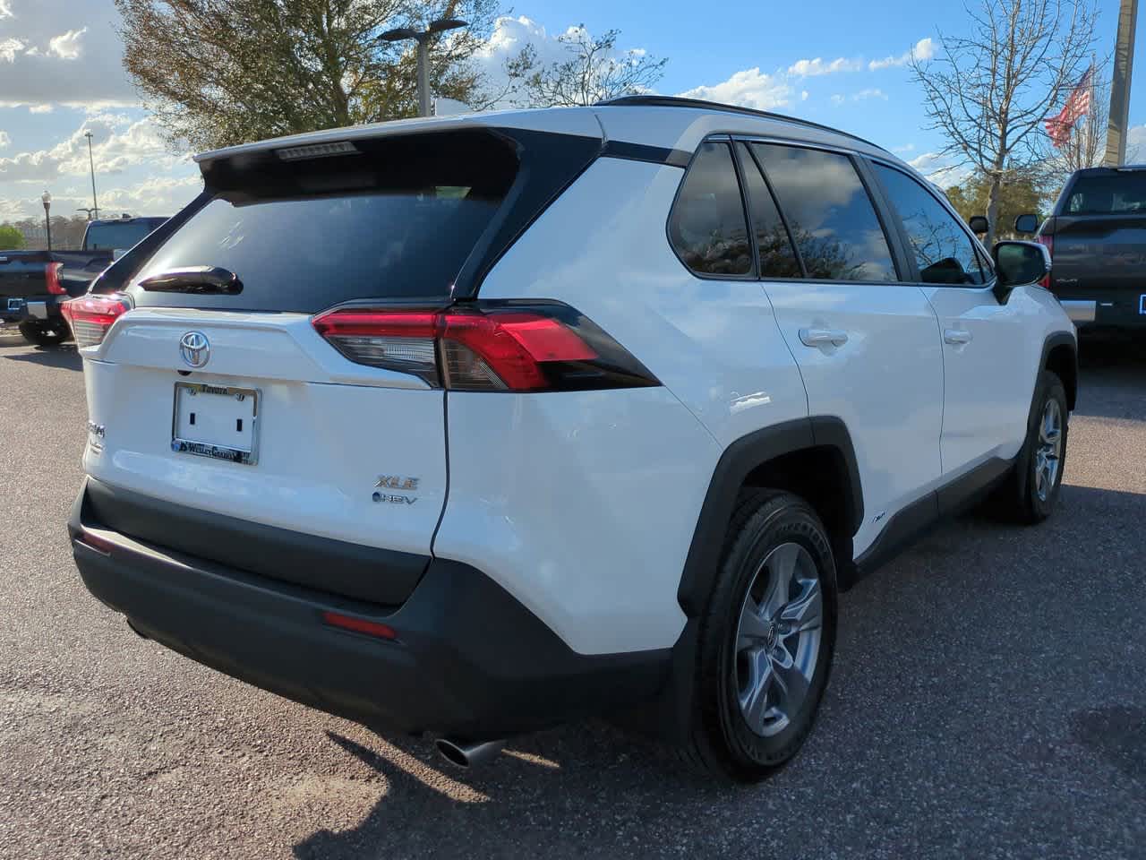 Thumbnail: 2025 Toyota RAV4 - 6