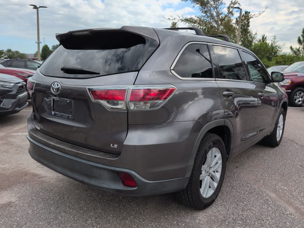 Thumbnail: 2014 Toyota Highlander - 6