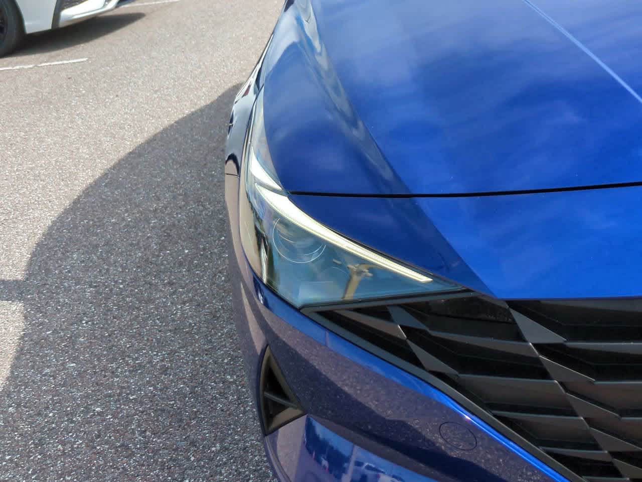Thumbnail: 2022 Hyundai Elantra - 10