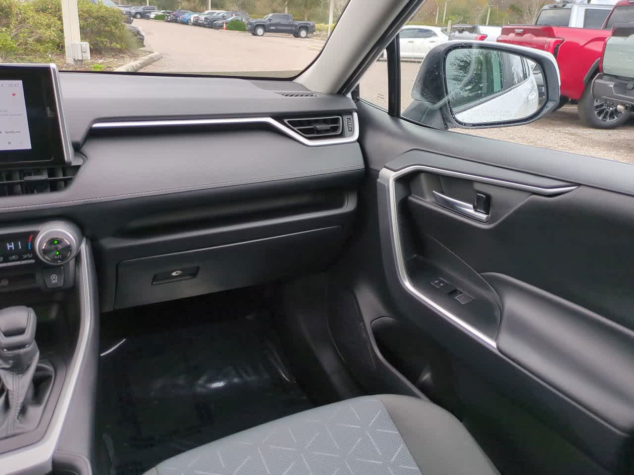 Thumbnail: 2025 Toyota RAV4 - 16