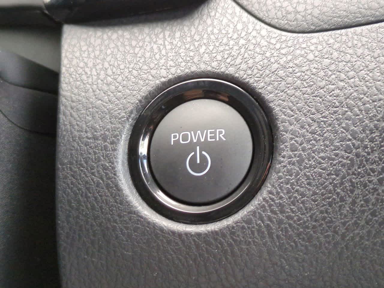 Thumbnail: 2025 Toyota Camry - 25