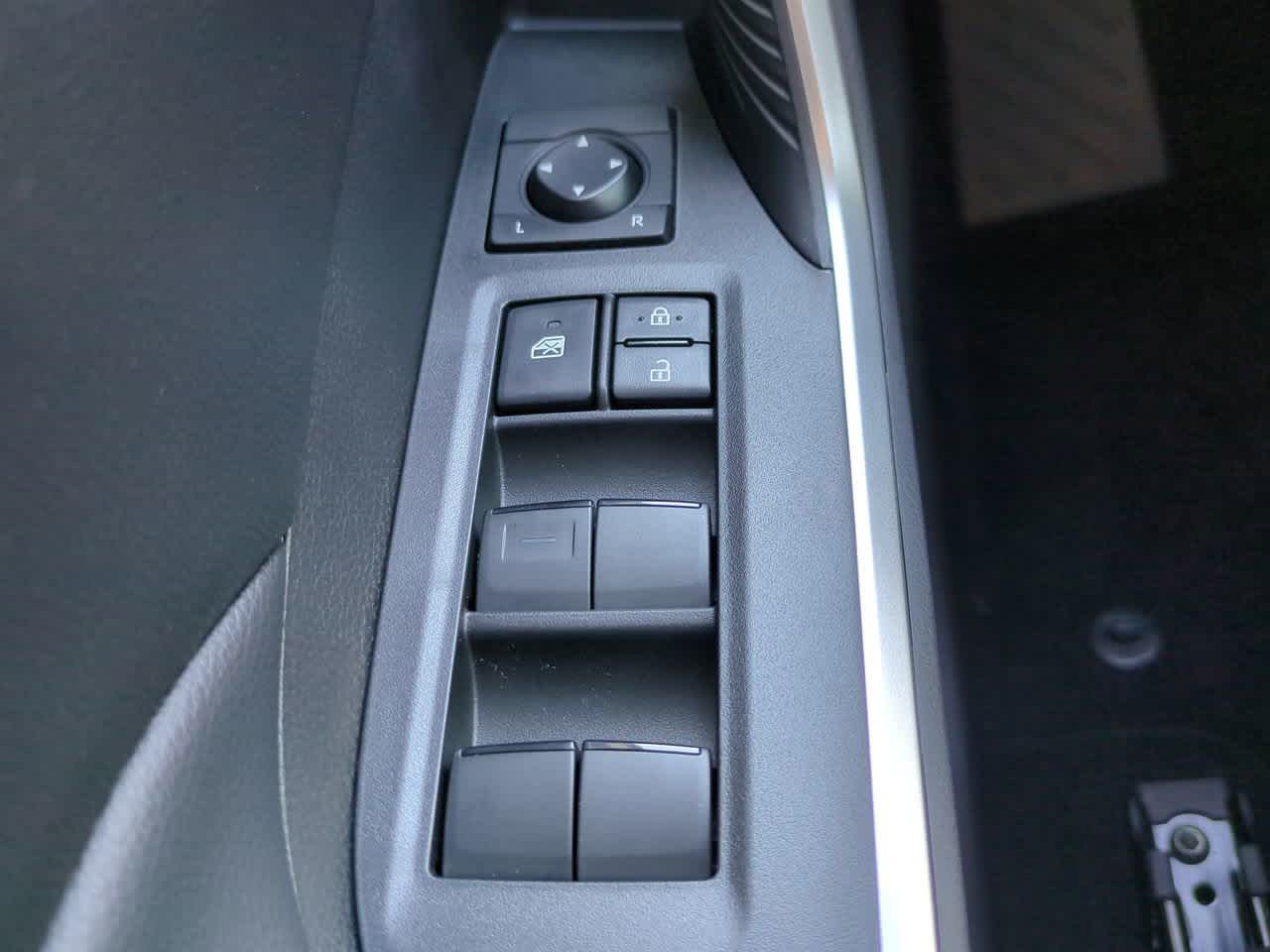 Thumbnail: 2025 Toyota RAV4 - 20