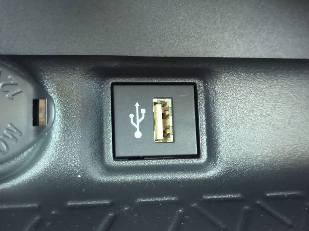 Thumbnail: 2025 Toyota RAV4 - 20