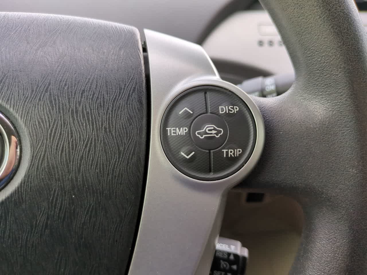 Thumbnail: 2014 Toyota Prius - 21